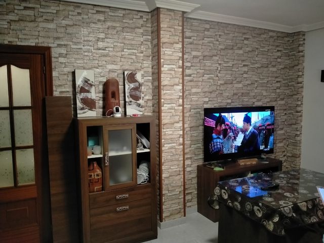 embellecimiento pared imitación piedra en relieve