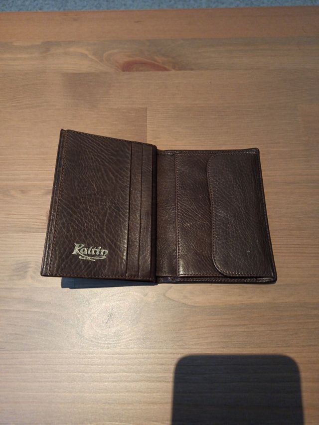 💼 Cartera para hombre color marrón