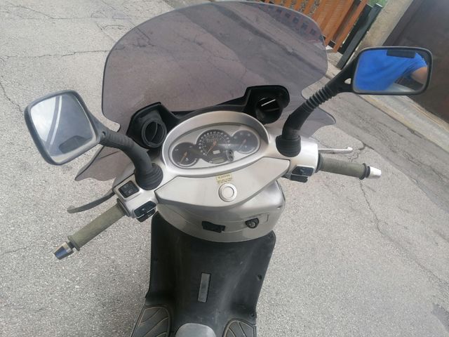 Aprilia leonardo 150 c. c 