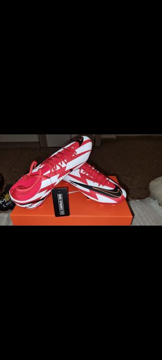 Botas Cr7 De la eurocopa 2021 de segunda mano por 30 EUR en Tarragona en  WALLAPOP