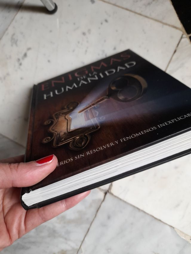 Libro "Enigmas de la Humanidad"