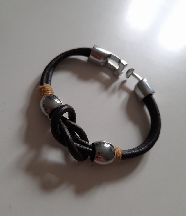 Pulsera cuero/metal