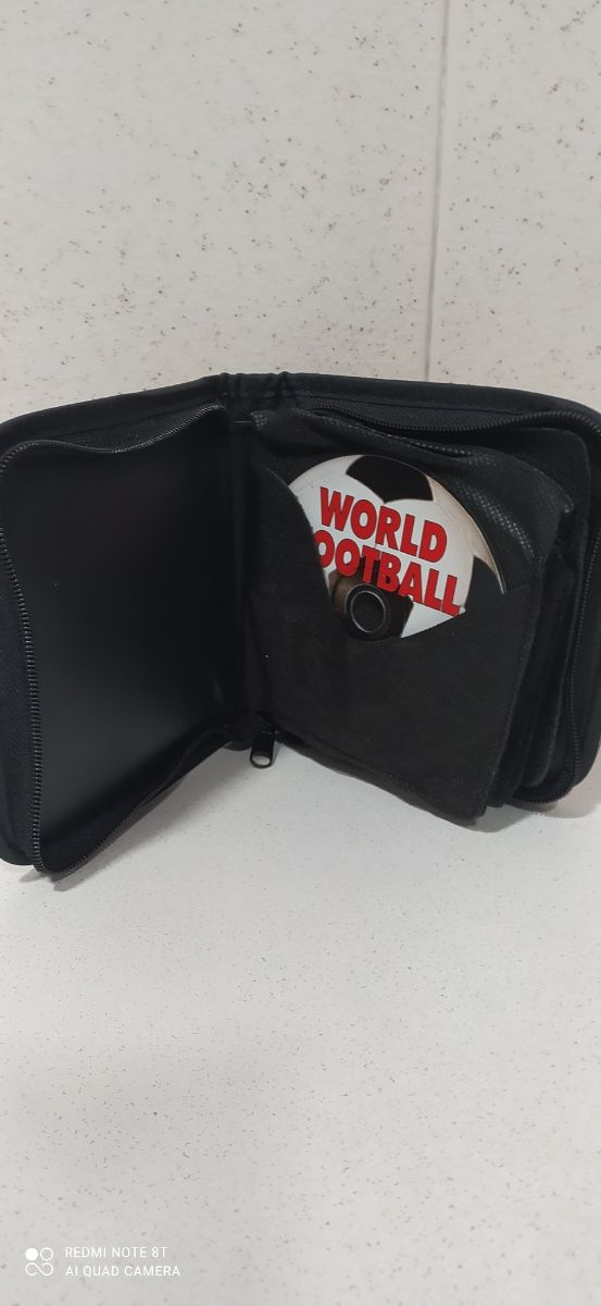 PORTA CD PER 8 UNITÀ IN ROSSO, CON CERNIERA