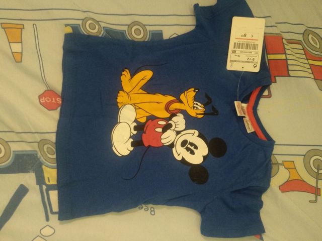 Camiseta Mickey y Pluto 9-12 meses