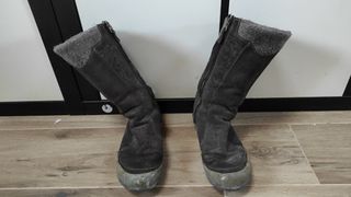 Botas invierno Quechua T42 de segunda mano por 8 EUR en San Agustín del  Guadalix en WALLAPOP