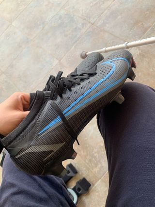 Zapatillas césped artificial nike de segunda mano por 130 EUR en San  Clemente en WALLAPOP