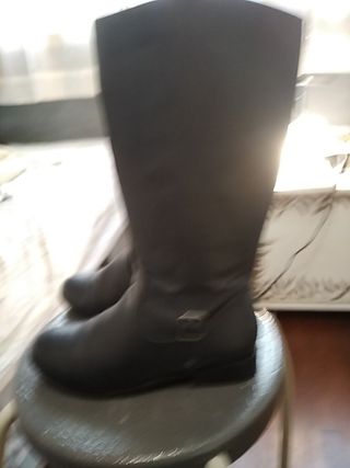 Botas planas azul marino de segunda mano por 5 EUR en Santander en WALLAPOP