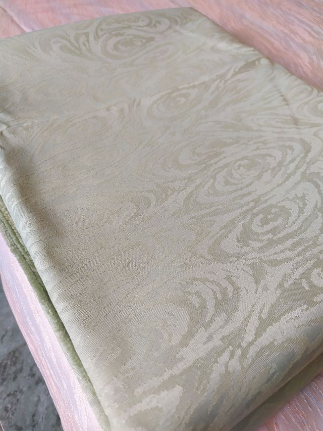 1 CORTE TELA LISA VERDE CLARO 3,45 MTS X 2,85