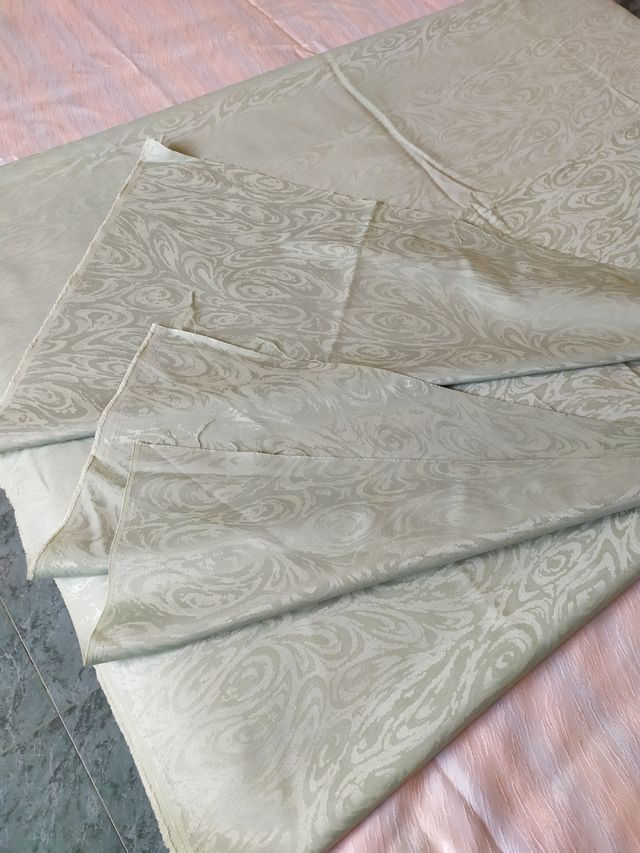 1 CORTE TELA LISA VERDE CLARO 3,45 MTS X 2,85