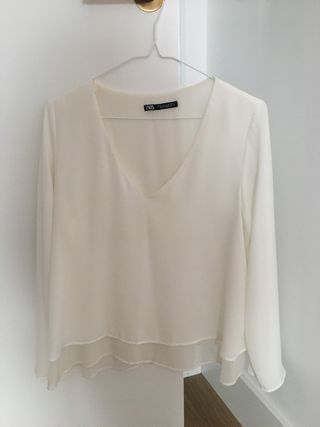 BLUSA ROMÁNTICA VOLANTES - Rosa claro | ZARA España