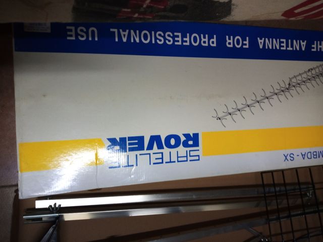 Antena UHF marca satélite Rover