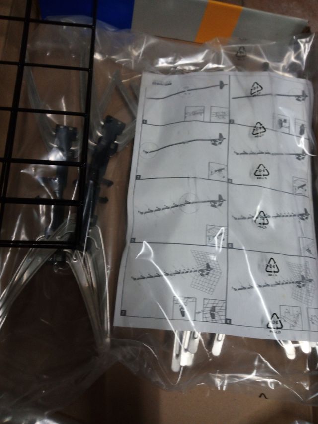 Antena UHF marca satélite Rover