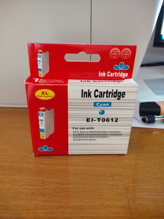 5 cartuchos precintados Impresora EPSON Stylus de segunda mano por 8 EUR en  Barcelona en WALLAPOP