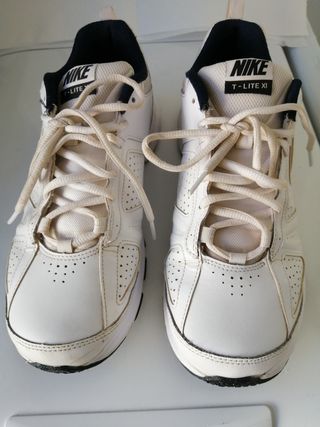 Las zapatillas Nike de lujo hechas con piel de serpiente - estilos de vida