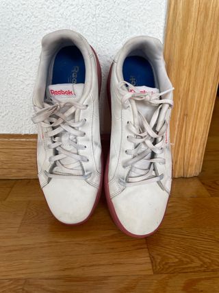 Zapatillas plataforma Reebok de segunda mano por 20 EUR en Madrid en  WALLAPOP