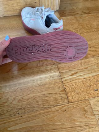 Zapatillas plataforma Reebok de segunda mano por 20 EUR en Madrid en  WALLAPOP