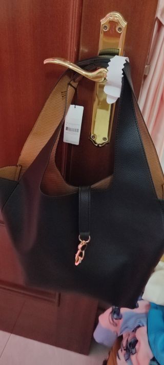 Bolso reversible parfois de segunda mano por 10 EUR en Alcalá de Guadaíra  en WALLAPOP