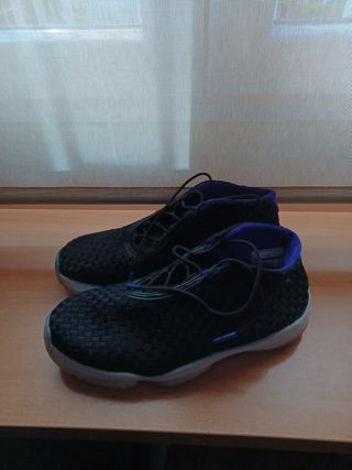 Nike Air Jordan Future (morada y negra) de segunda mano por 65 EUR en  Madrid en WALLAPOP