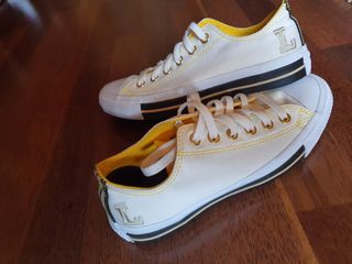 Zapatillas Converse Mujer Personalizadas de segunda mano por 80 EUR en  Alcobendas en WALLAPOP