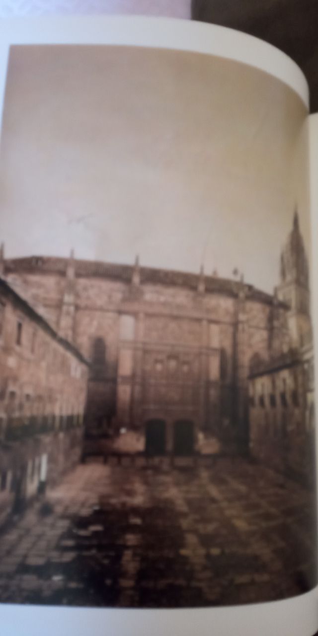 LIBRO UNIVERSIDAD DE SALAMANCA