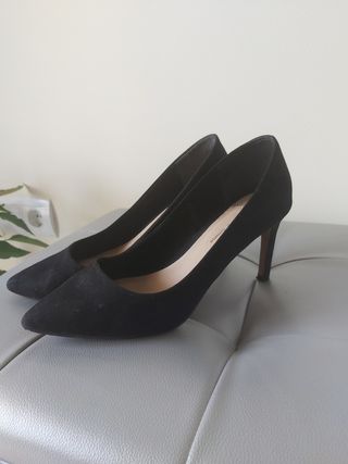 Zapatos tacon Sfera de segunda mano por 10 EUR en San Luis de Sabinillas en  WALLAPOP