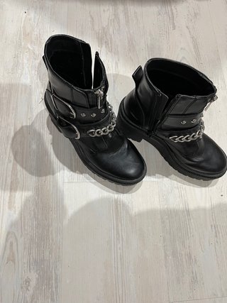 Botines plataforma stradivarius de segunda mano por 10 EUR en Zaragoza en  WALLAPOP