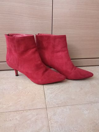 Botines rojos num 40 Marypaz de segunda mano por 10 EUR en Santa Pola en  WALLAPOP