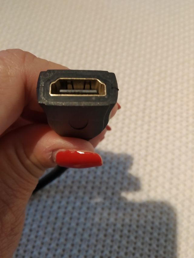 Cable Adaptador DVI a HDMI.