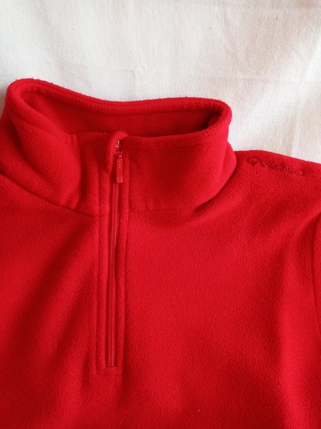 Gersey Quechua rojo 8años