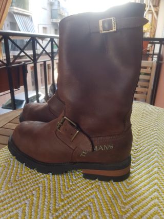Botas Dr. Termans con punta de acero de segunda mano por 60 EUR en Elche en  WALLAPOP