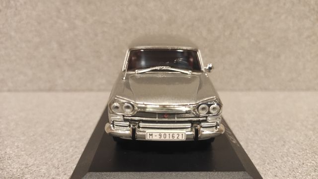 Seat 1500 Familiar, miniatura colección escala 1:4