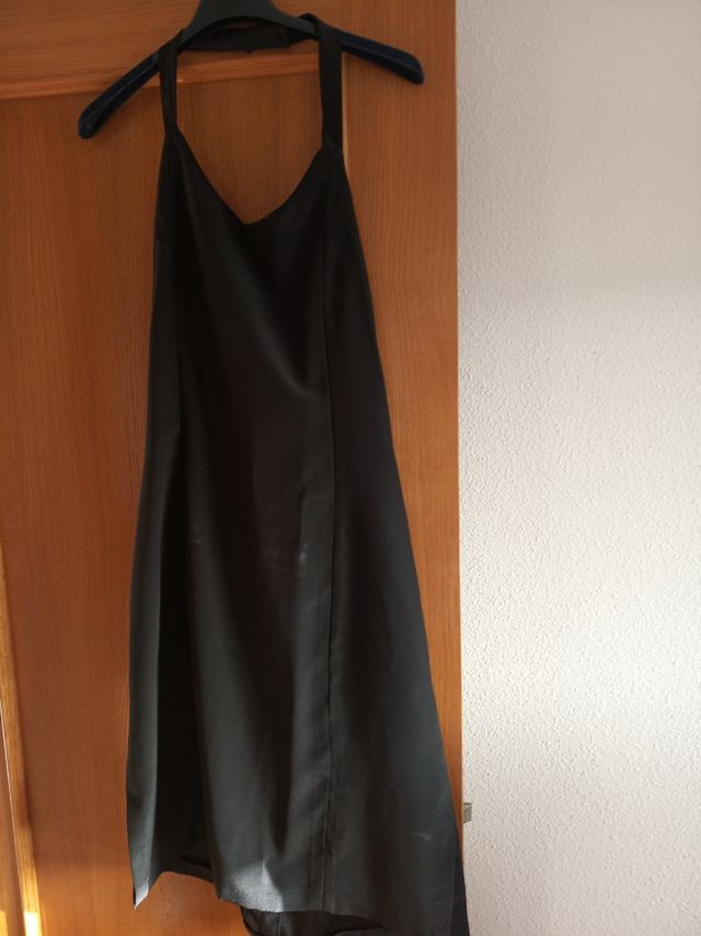 vestido crepe negro
