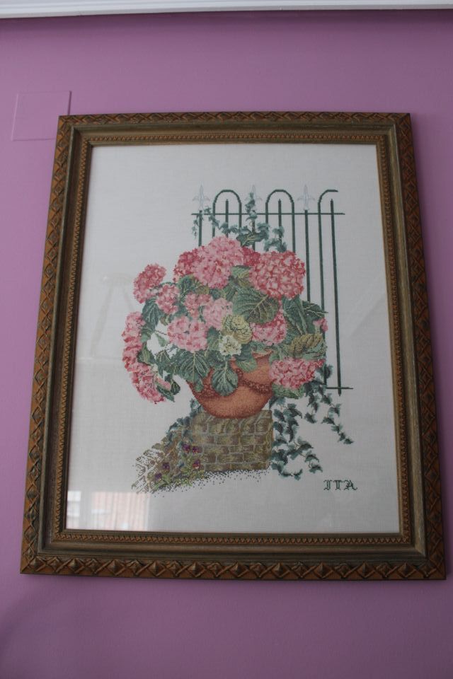 Cuadro punto de cruz con marco de madera