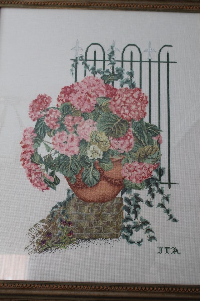 Cuadro punto de cruz con marco de madera