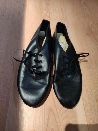 Zapatos blandos de Jaz mujer de segunda mano por 25 EUR en Aula-Dei en  WALLAPOP