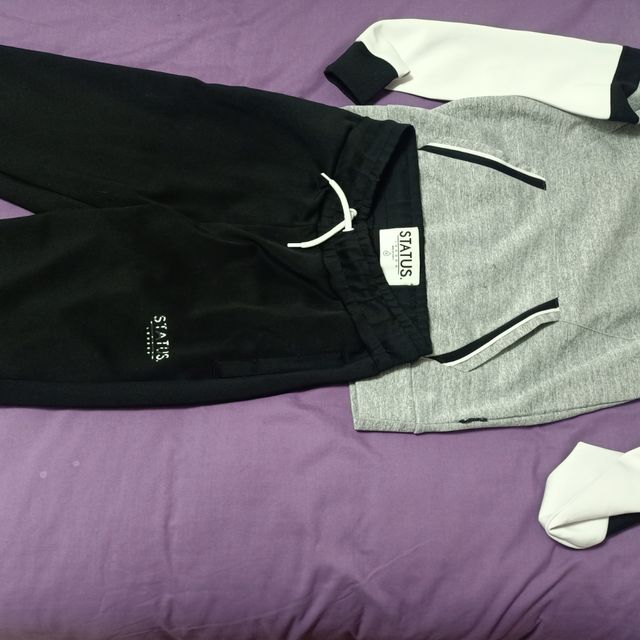 Chándal chico Status