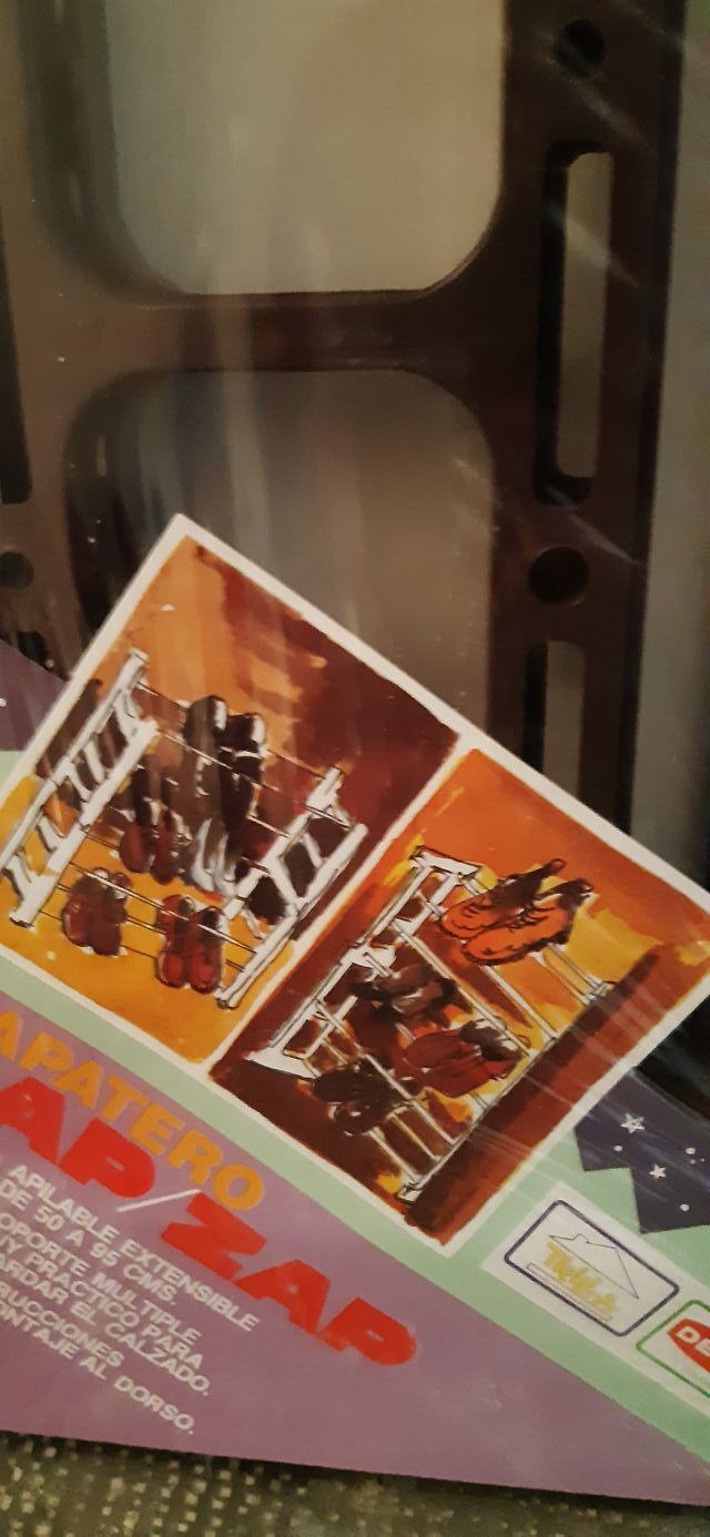 ¡Nuevos! 2 zapateros extensibles apilables