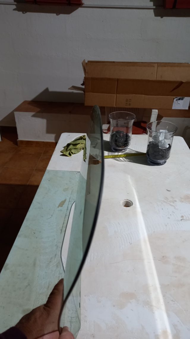 cristal delantero izquierdo Peugeot 206