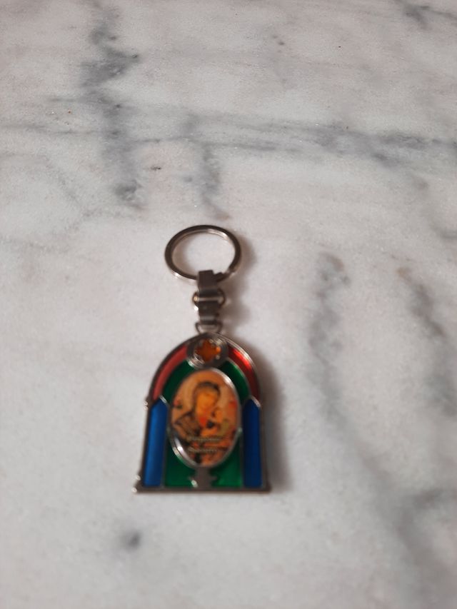 Llavero Virgen con niño y Fray Leopoldo