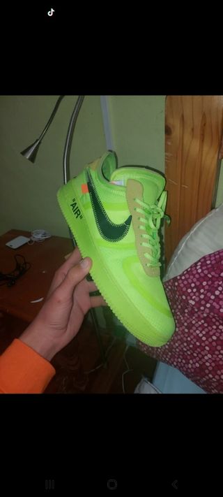 NIKE X OFF WHITE AIR FORCE 1 YELLOW\\/AMARILLAS de segunda mano por 600 EUR  en Las Puntas en WALLAPOP