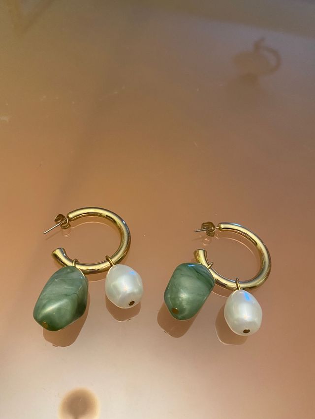 Juego de collar y pendientes a estrenar