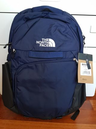Mochila The North Face Router, superior a Borealis de segunda mano por 125  EUR en Gijón en WALLAPOP