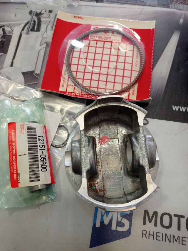 KIT CILINDRO Y PISTÓN SUZUKI 12100-15F00-050