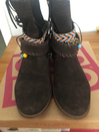 Botas de piel gioseppo de segunda mano por 30 EUR en Arganda del Rey en  WALLAPOP