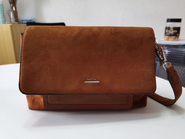 Borsa marrone tipo pesca.