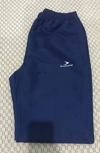 Pantalón chándal Boomerang hombre de 30€ a 15€ de segunda mano por 15 EUR  en Llerena en WALLAPOP