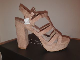 Sandalias tacon rosa palo de segunda mano por 40 EUR en Coslada en WALLAPOP