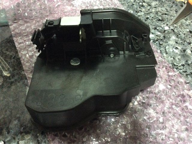 Cerradura BMW serie 3 sin estrenar
