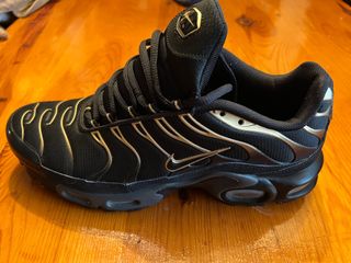 Air max Tn talla 43 de segunda mano por 60 EUR en Manzanares el Real en  WALLAPOP