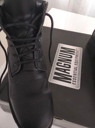 Botas militares de segunda mano por 15 EUR en Murcia en WALLAPOP